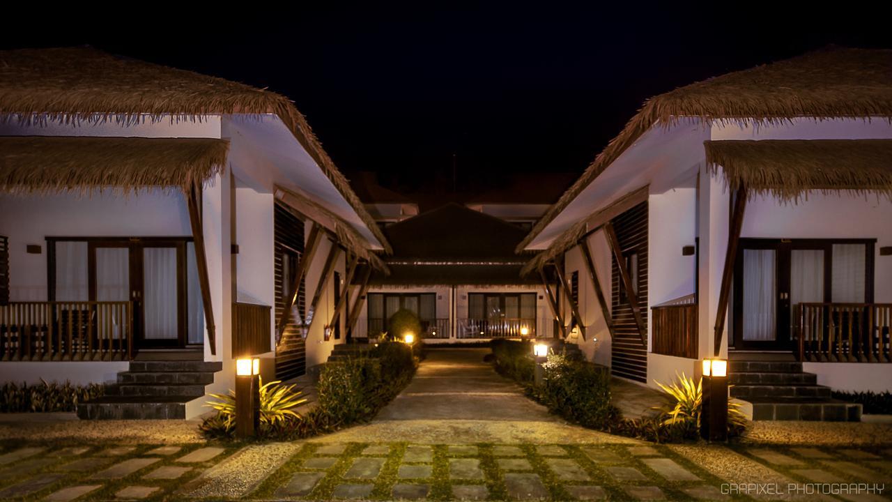 Eskala Hotels And Resorts Ngwesaung Ngoại thất bức ảnh